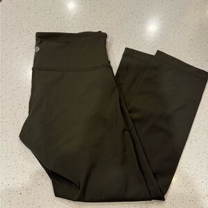Lululemon Capri Green leggings
